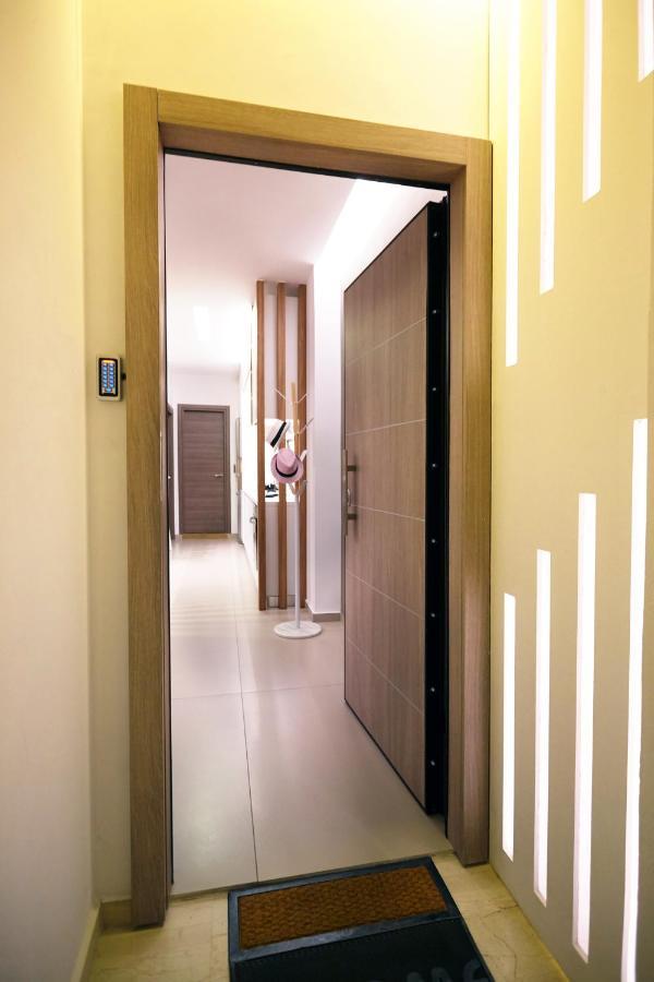 Armi Luxury Apartment In The Heart Of The City Chrissi Akti Chania Exterior foto