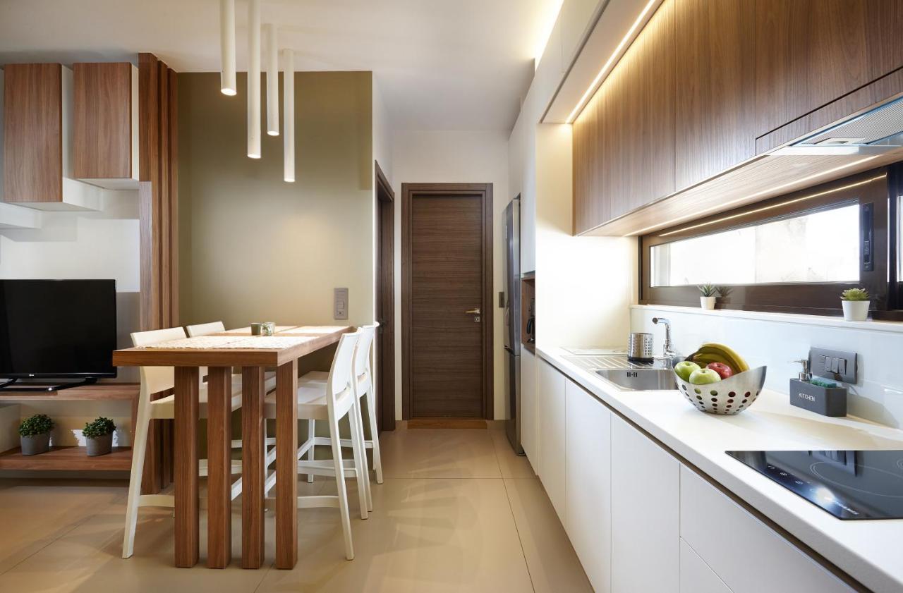 Armi Luxury Apartment In The Heart Of The City Chrissi Akti Chania Exterior foto