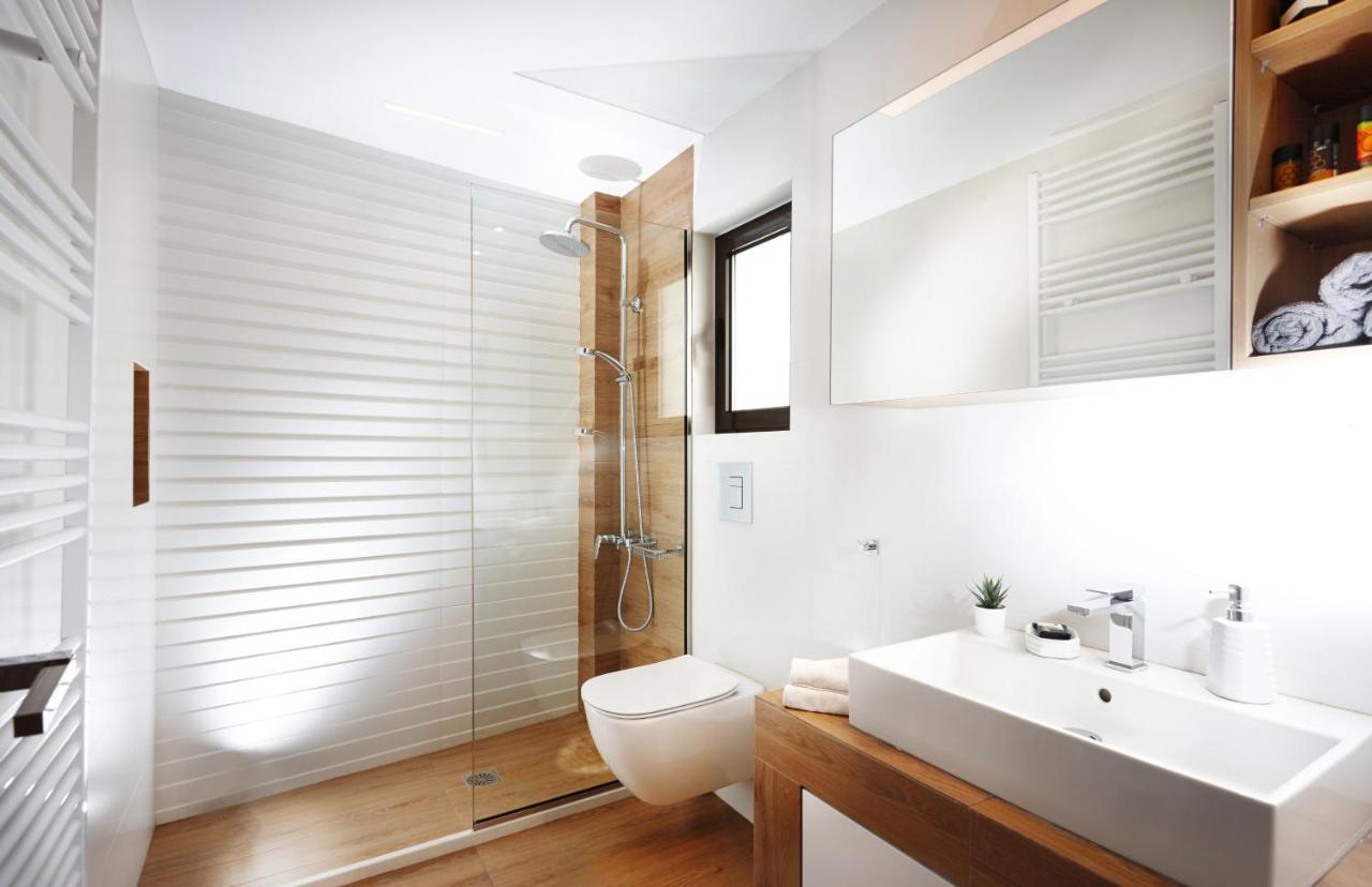 Armi Luxury Apartment In The Heart Of The City Chrissi Akti Chania Exterior foto